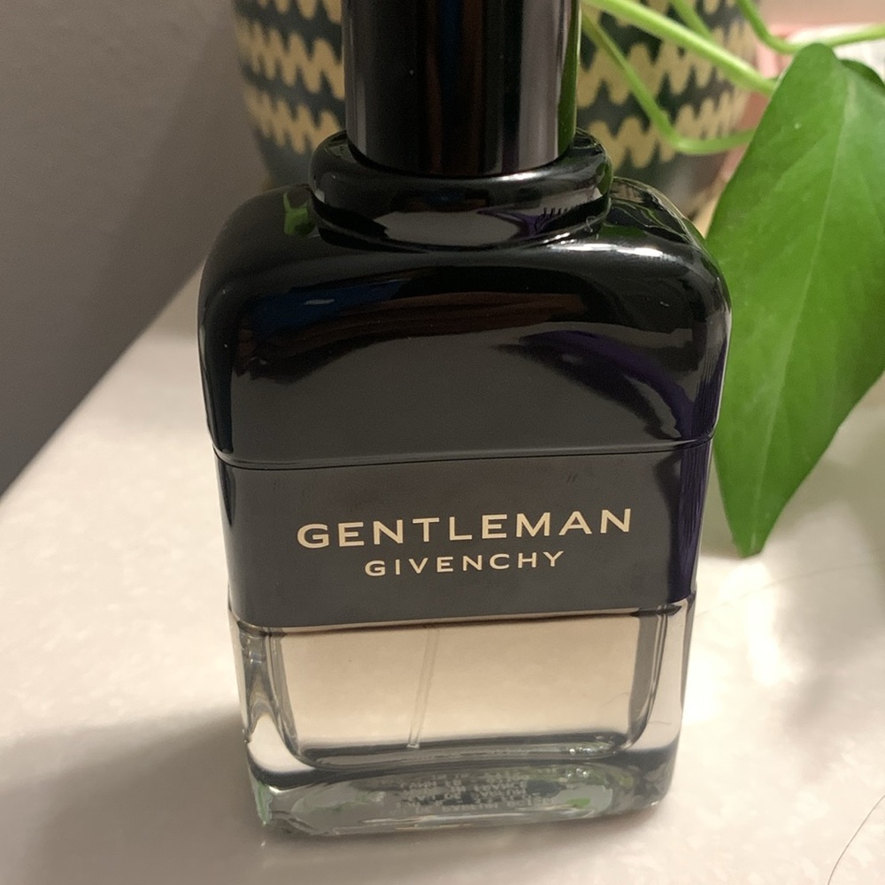 GENTLEMAN GIVENCHY
